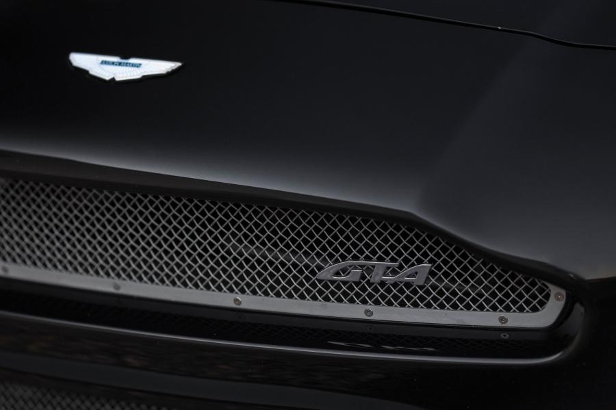 Детали экстерьера Aston Martin DB7 GTA 2003 года  (NA) (фото 7 из 16)